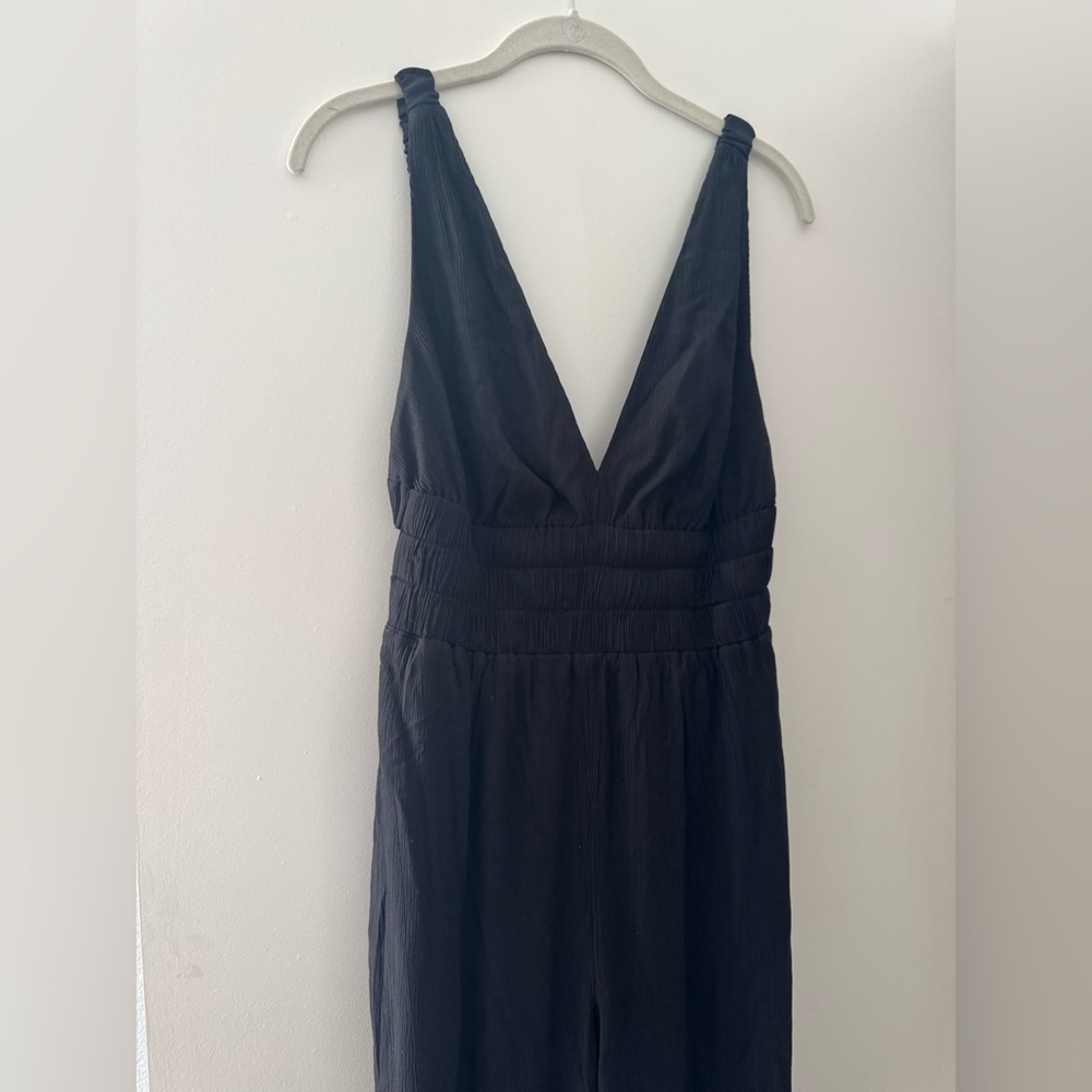 NWT Abercrombie & Fitch Open Back Black Jumpsuit - Picture 5 of 9